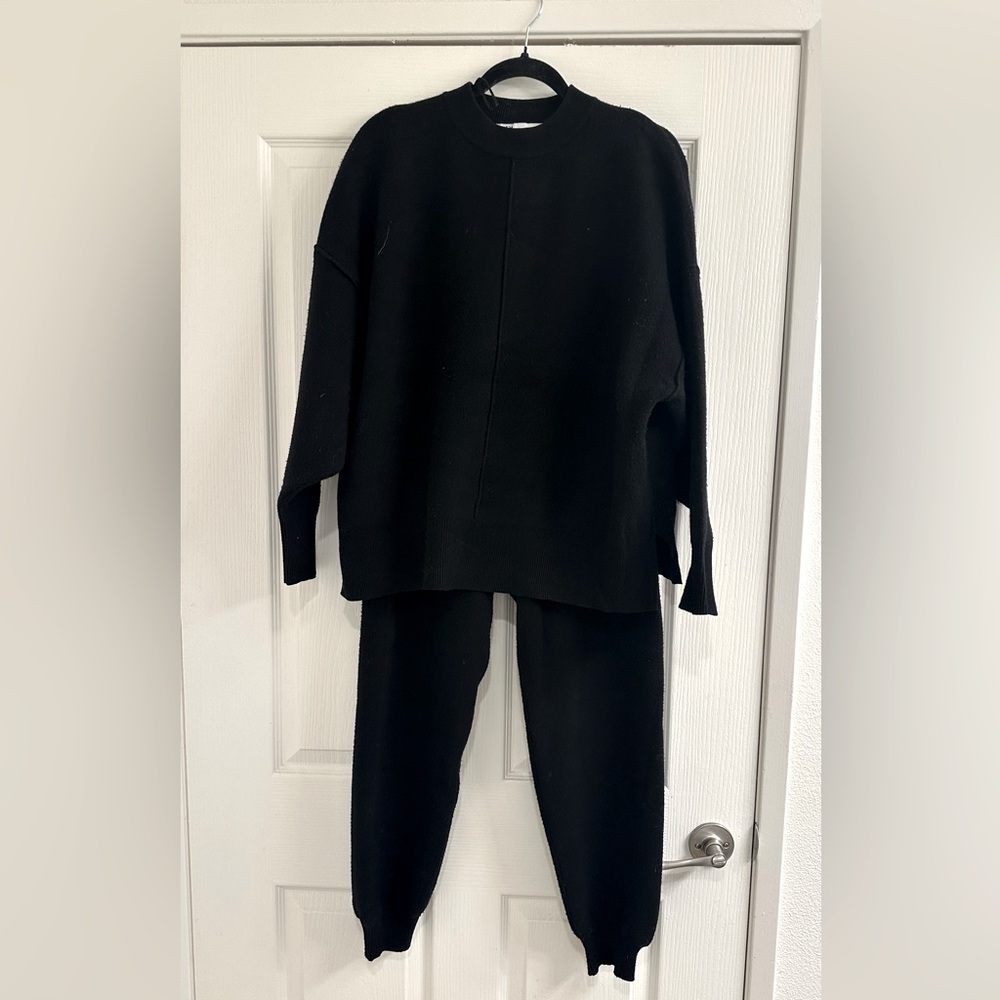 Zara Black Knit Sweater and Pants Set